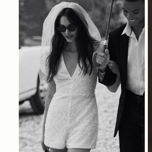 Anthropologie Watters Fizz V-Neck Short-Sleeve
Sequined Romper/ size 16 W - Picture 5 of 12